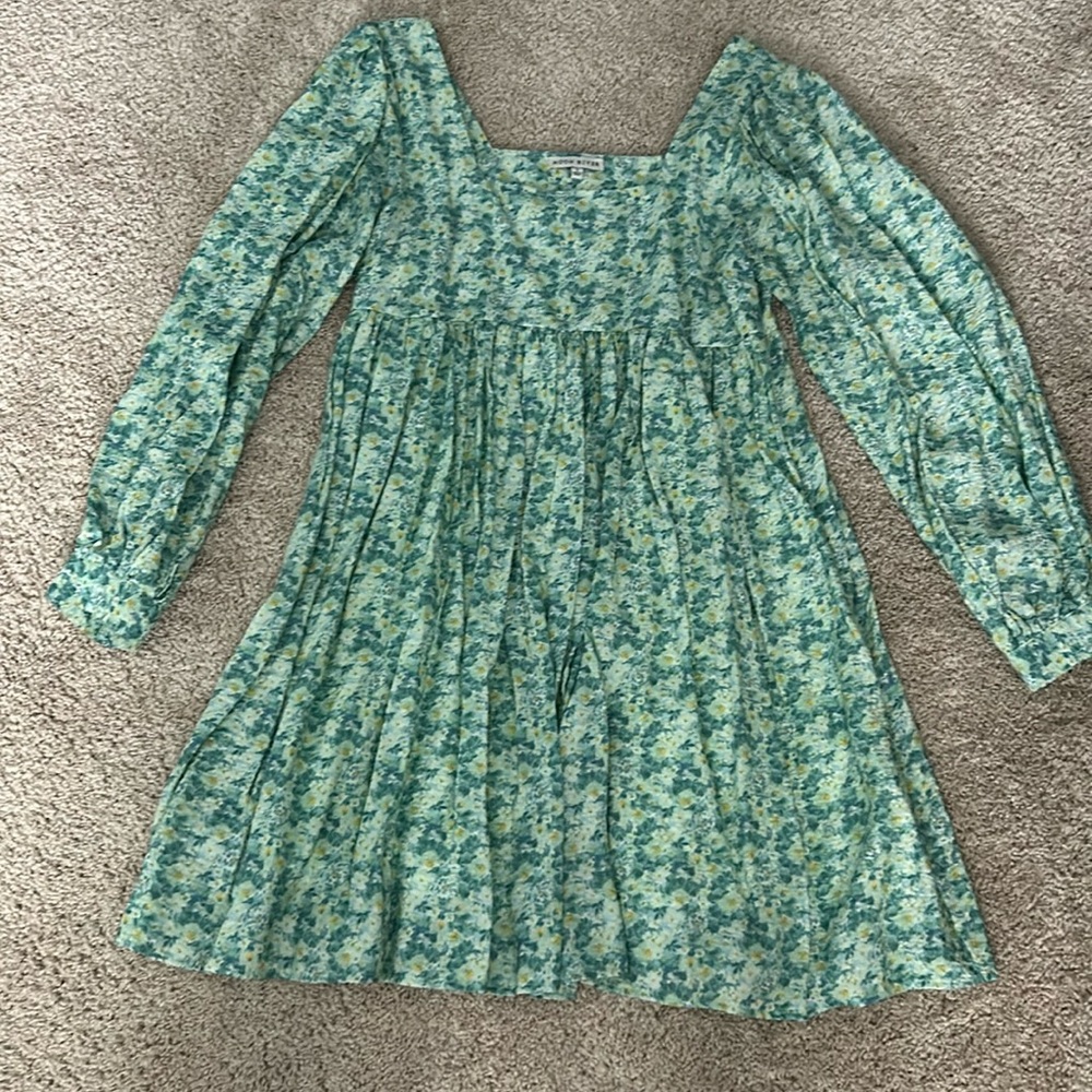 Lovely long sleeve Spring floral dress